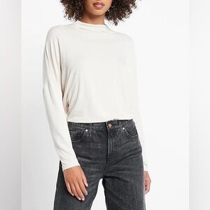 NWT Express Cream Mock Neck Long Sleeve Soft Sandshell Blouse Size XS